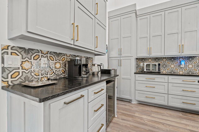 Image 17 for 1217A Deluxe Fun House