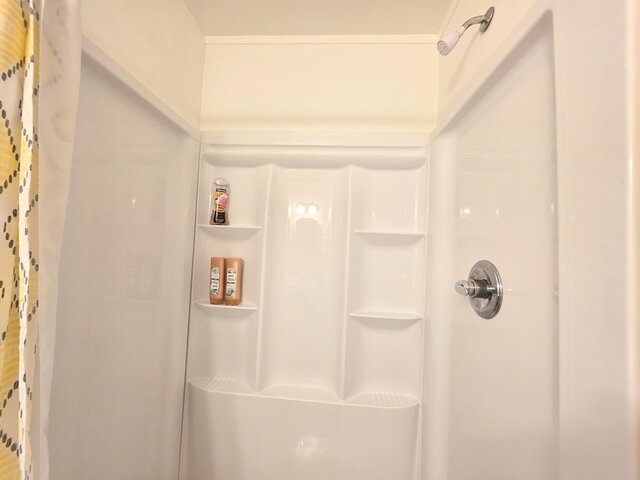 Image 8 for #05 - Lakefront Two Bedroom Cottage- Pet Friendly