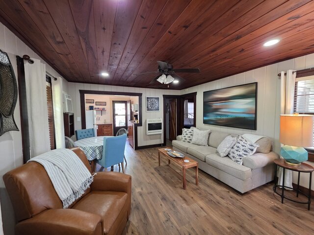 Image 7 for #09 - Large Lakeview One Bedroom- Pet Friendly