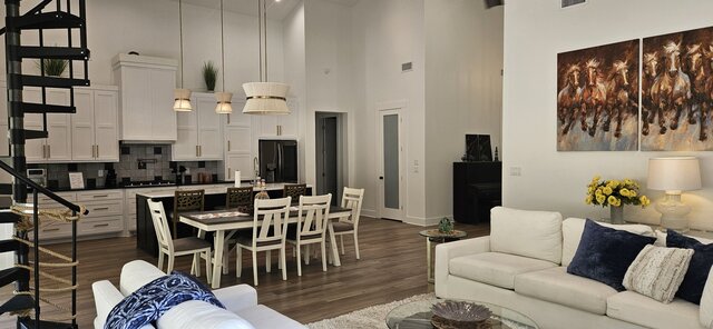 Image 5 for 1219 1219 Family Fun House