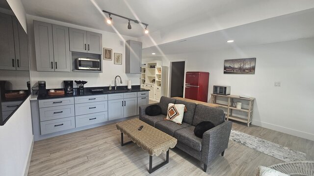 Image 3 for 1217B Deluxe Fun Barn