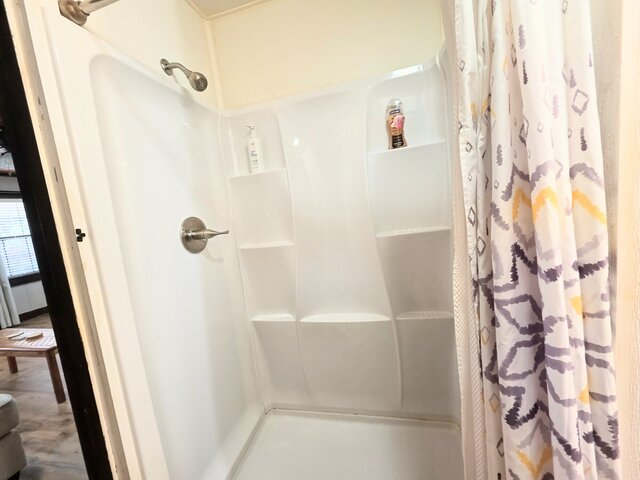 Image 23 for #09 - Large Lakeview One Bedroom- Pet Friendly
