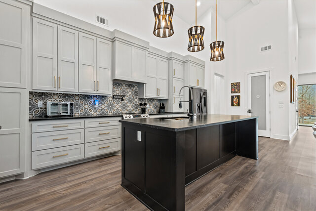 Image 8 for 1217A Deluxe Fun House