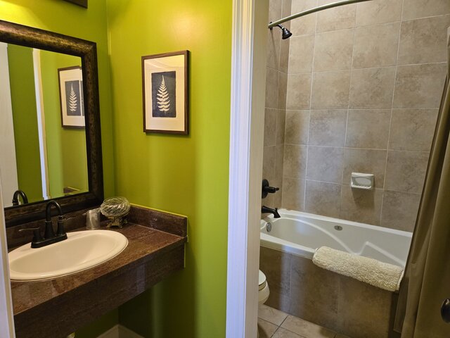 Image 6 for Empress Suite