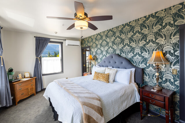 Image 2 for Rm 10, King Premier River View, 2nd Floor