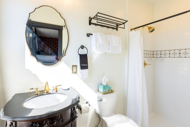 Image 6 for Rm 9, Cal-King Premier River View, 2nd Floor