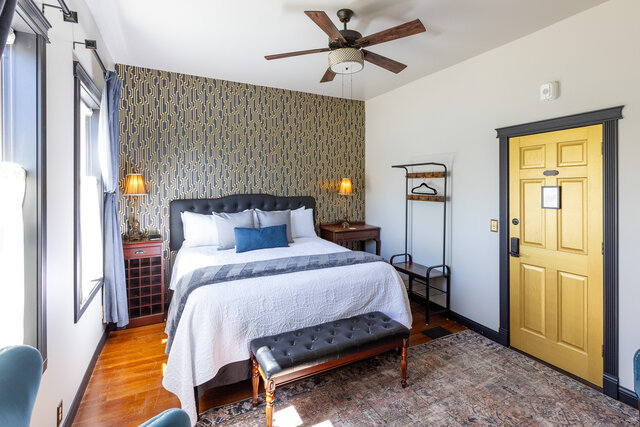 Image 3 for Rm 2, Cal-King Premier River View, 1st Floor