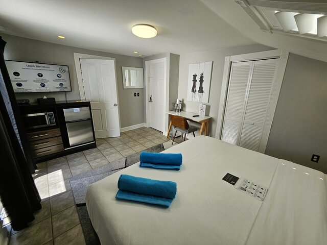 Image 4 for 28B King Size Bed