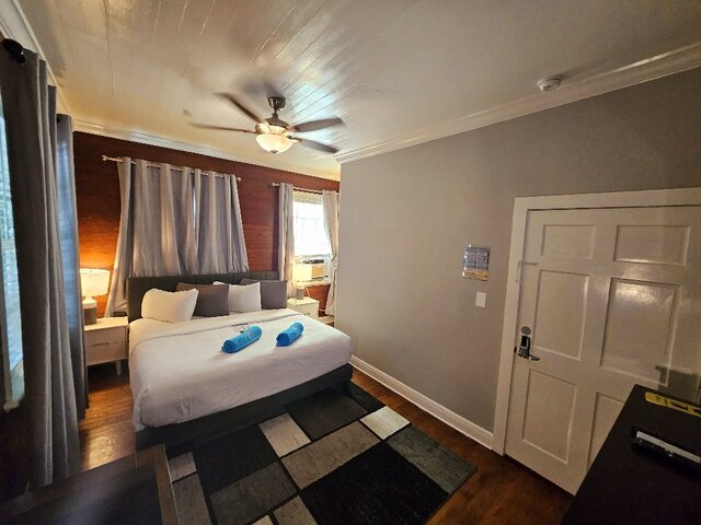 Image 2 for 27B King Size Bed