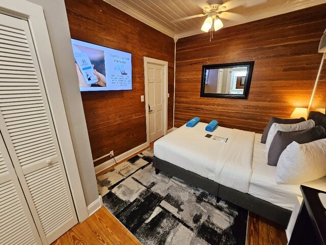 Image 3 for 27C Queen Size Bed