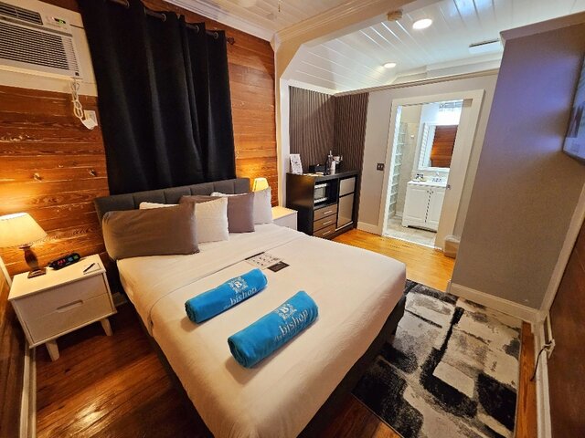Image 1 for 27C Queen Size Bed
