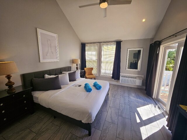 Image 3 for 26 King Size Bed