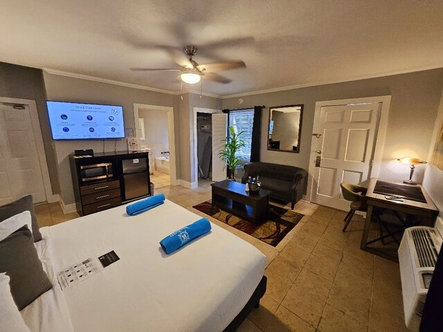 Image 3 for 22 King Size Bed
