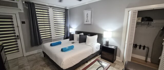Image 3 for 13 King Size Bed