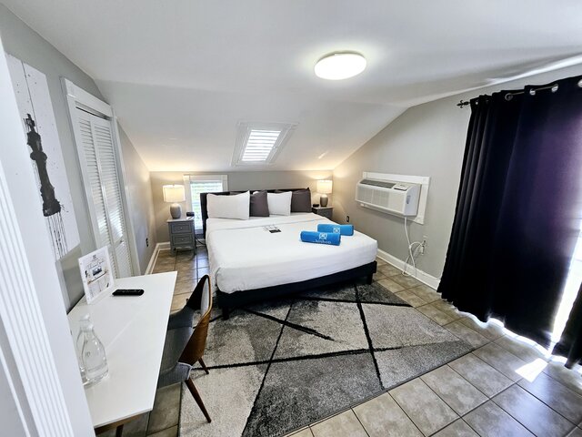 Image 2 for 28B King Size Bed