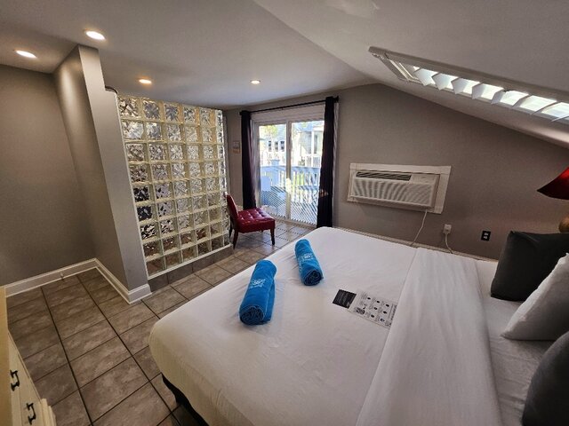 Image 3 for 28A King Size Bed