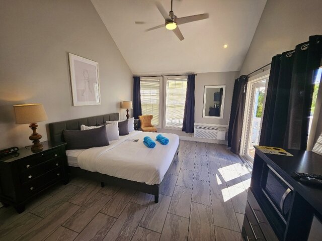 Image 1 for 26 King Size Bed