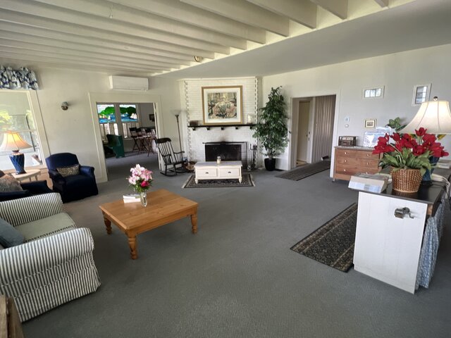 Image 10 for Oceanview 16: 1st Floor (2 Queens)