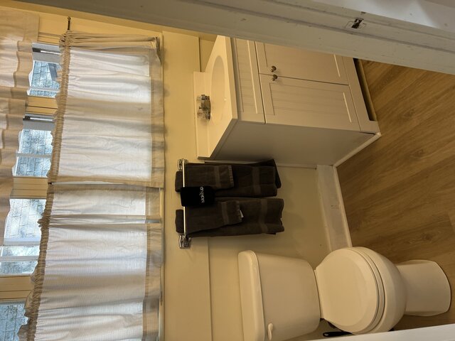 Image 6 for Cottage  1:  Traditional w/ Kitchenette (2 Queens)