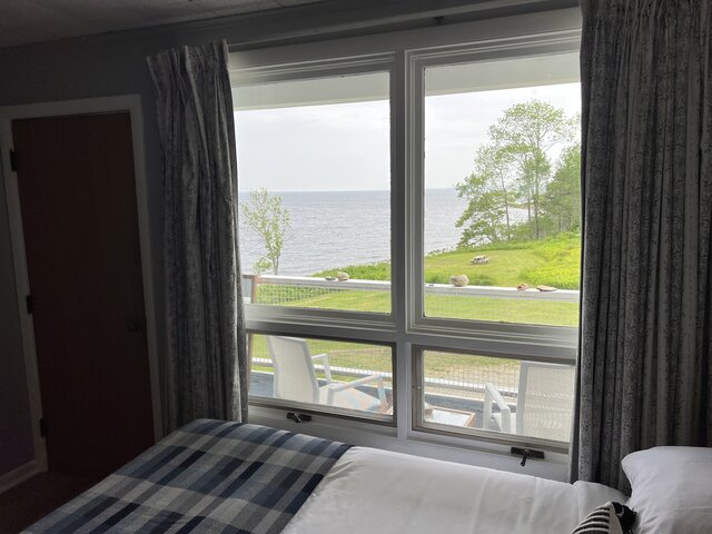 Image 6 for Oceanfront 27: 2nd Flr (2 Queens + Double)