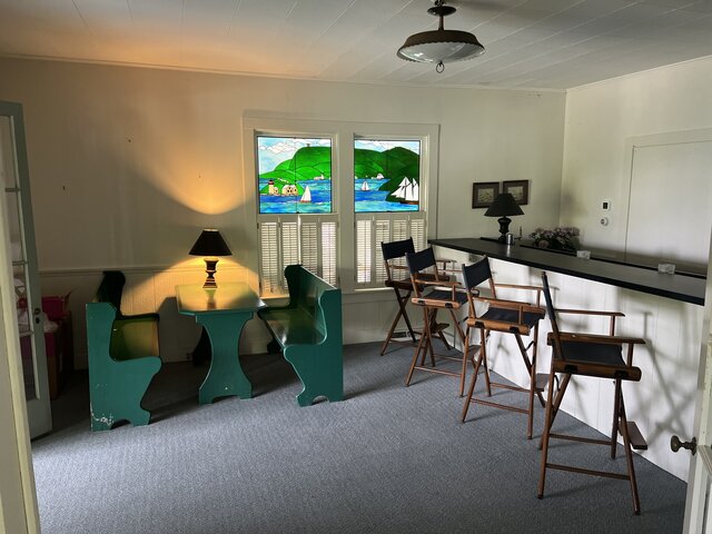 Image 11 for Oceanview 16: 1st Floor (2 Queens)