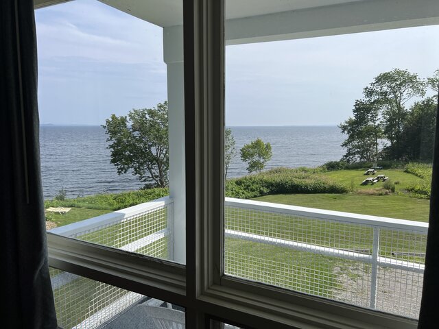 Image 7 for Oceanfront 23: 1st Flr (2 Queens + 1 Double)