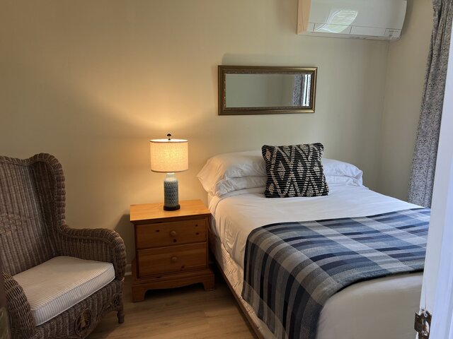 Image 5 for Oceanfront 23: 1st Flr (2 Queens + 1 Double)