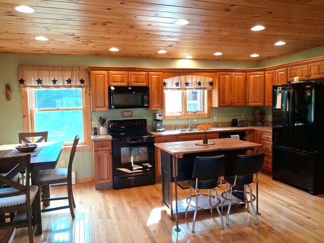 Image 2 for Magnolia's Northern Lodge