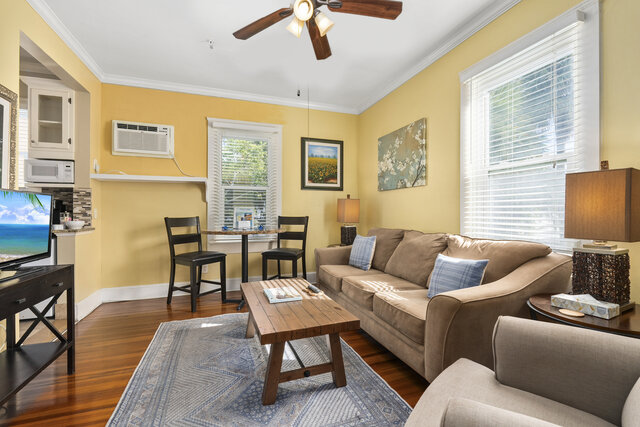 Image 4 for Room 11 (Deluxe Studio King)