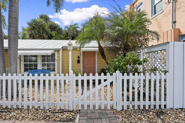 Image 16 for Coastal Cottage