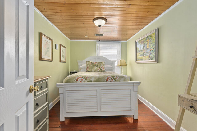 Image 8 for Coastal Cottage