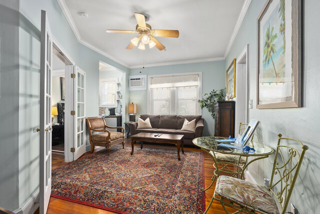 Image 2 for Room 9 (Luxury Suite Queen)