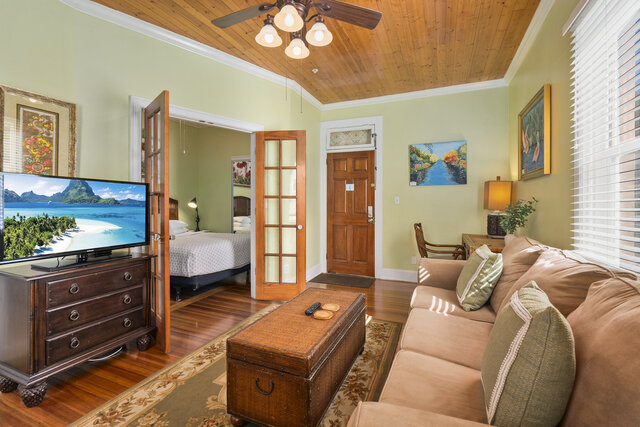 Image 1 for Room 12 (Luxury Suite Queen)