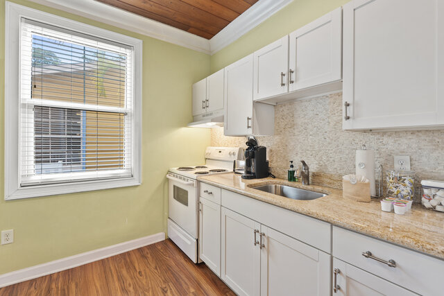 Image 6 for Key West Suite