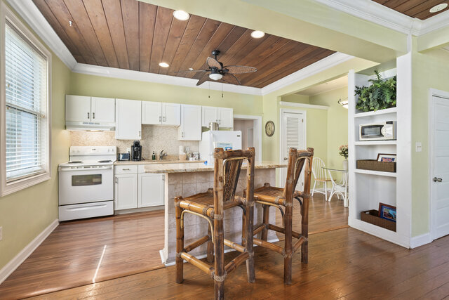 Image 3 for Key West Suite