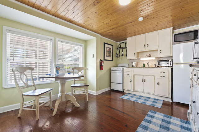 Image 5 for Coastal Cottage