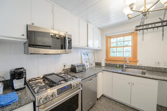 Image 12 for Ernest Lyons House