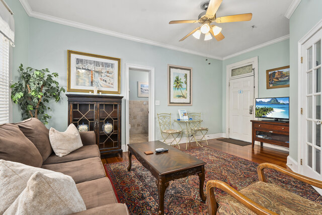 Image 3 for Room 9 (Luxury Suite Queen)