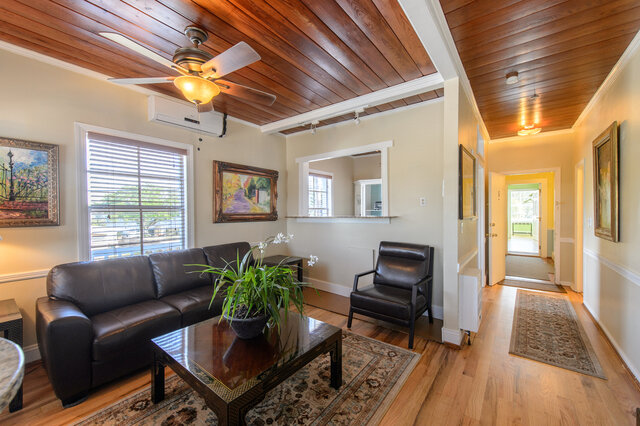 Image 2 for Santa Lucia River Suite