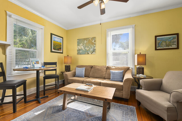 Image 2 for Room 11 (Deluxe Studio King)