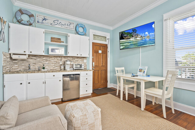 Image 2 for Room 7 (Deluxe Double Suite)