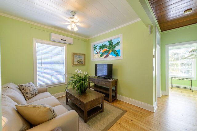 Image 5 for Santa Lucia River Suite