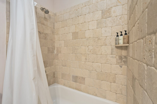 Image 9 for Key West Suite