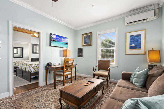 Image 6 for Room 8 (Luxury Suite King)