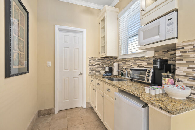 Image 5 for Room 11 (Deluxe Studio King)