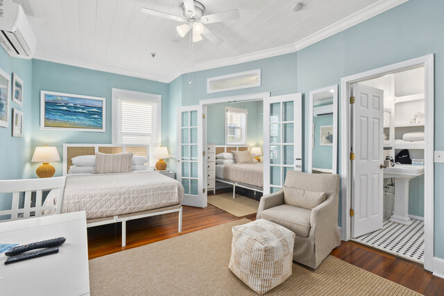 Image 1 for 10% Discount - Try Out Our Newly-Renovated Deluxe Double Suite (Room 7)