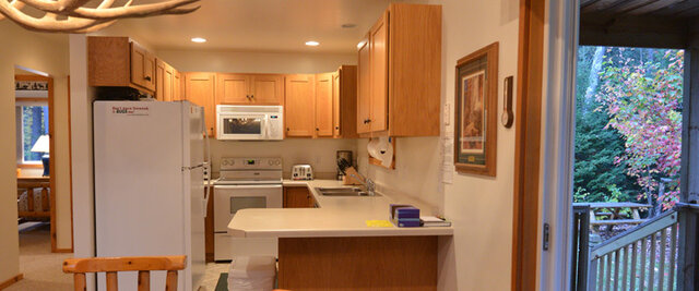 Image 4 for The Norwegian Woods Riverfront Cabin