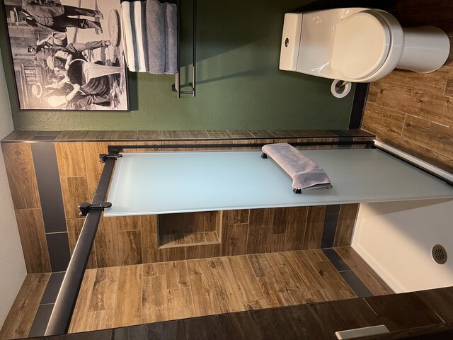 Image 7 for Whiskey Suite