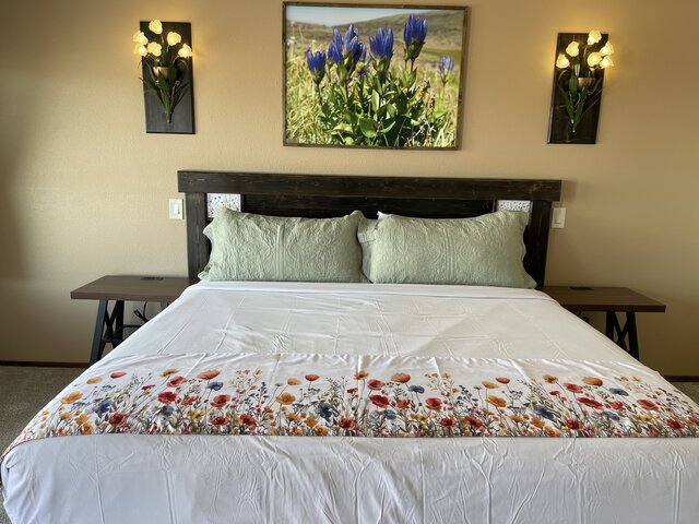 Image 1 for Wildflower Suite