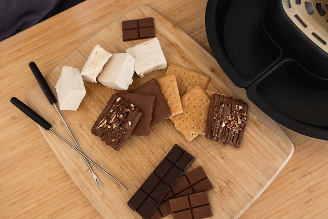 Image 1 for Indoor S'mores Kit
